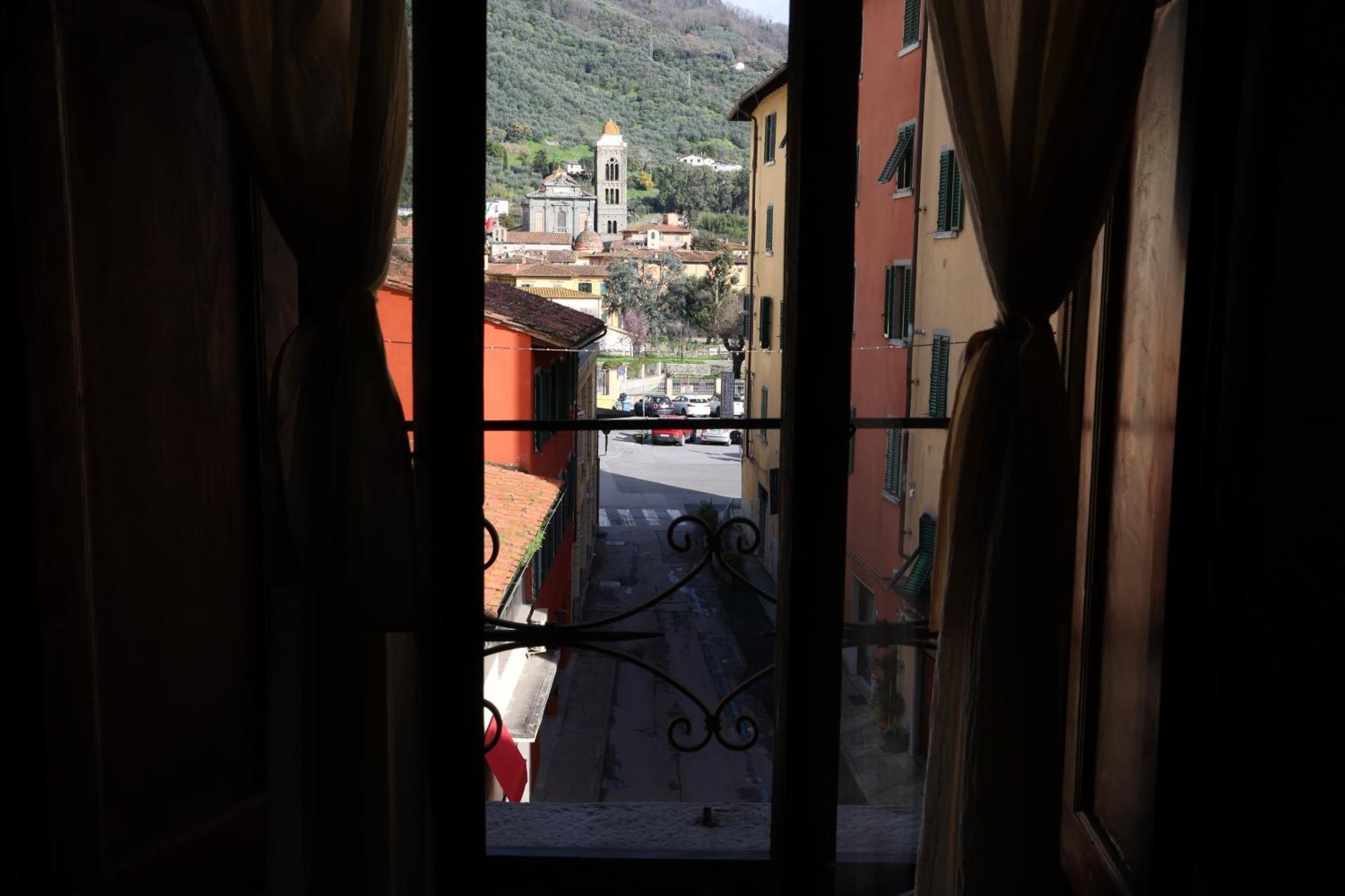 Mansarda Pescia Appartement Buitenkant foto